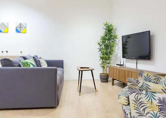 -malagasunapts-central&cozy 3bds Apartament Malaga