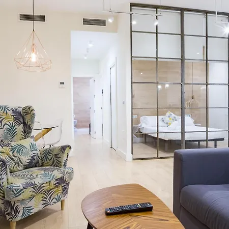 Appartamento -malagasunapts-central&cozy 3bds