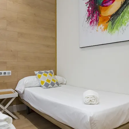 Apartamento -malagasunapts-central&cozy 3bds *